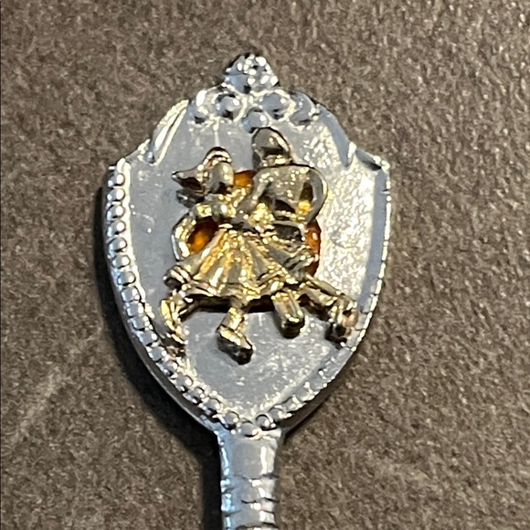 Trillium Silver Floral Spoon - Picture 5 of 16
